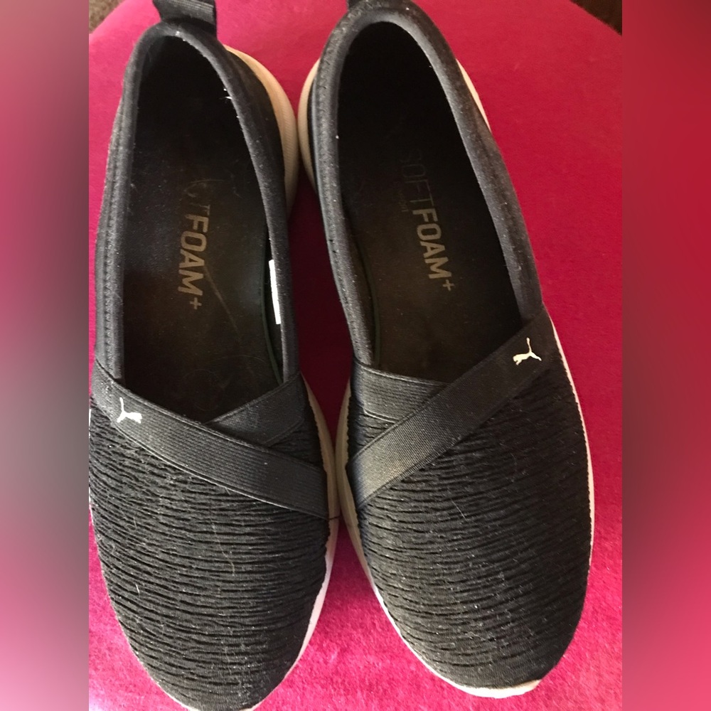 Puma Black & White comfort shoes, size 9.5